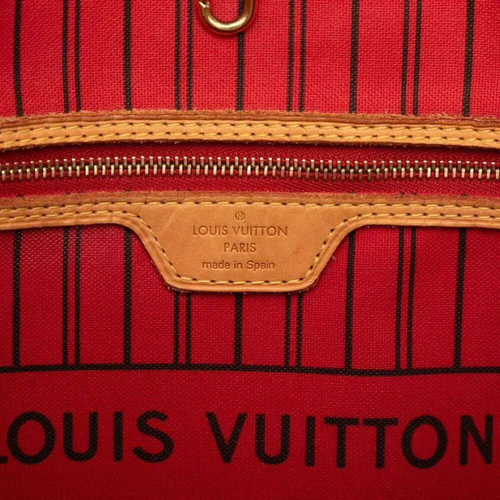 Louis Vuitton delivery duty